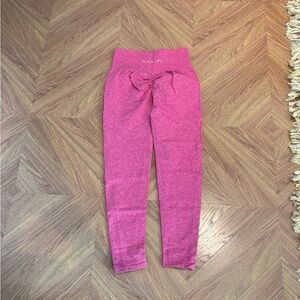NVGTN Scrunch Leggings Medium